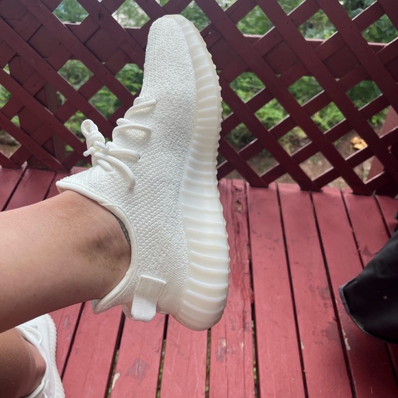 NWT Men’s Sneakers - Picture 5 of 5